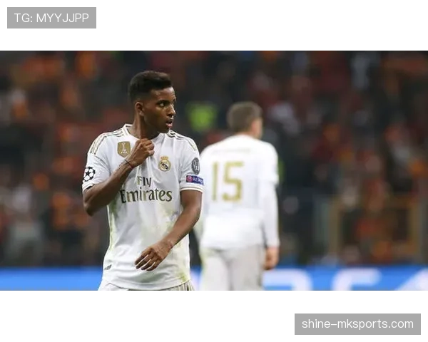 罗德里戈是否被维尼修斯压制?战术角色与进攻参与度分析 罗德里戈是否被维尼修斯压制?战术角色与进攻参与度分析