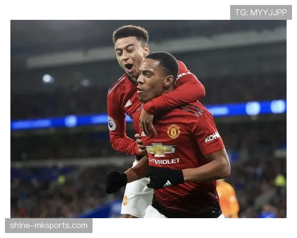 曼联进攻组织混乱问题持续显现，对球队赛季走势形成制约